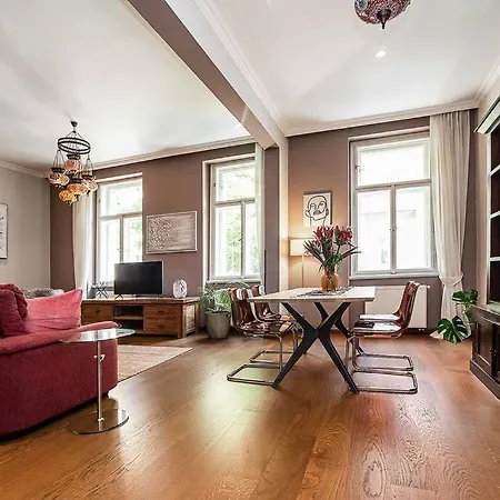 Appartamento Oriental Touch River Praga